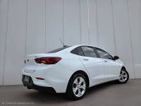 Foto 2 de Chevrolet ONIX PLUS