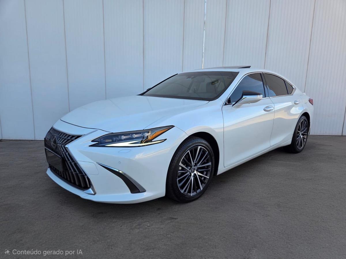 Outra LEXUS ES300H 2025 seminovo à venda em Santa Rosa/RS